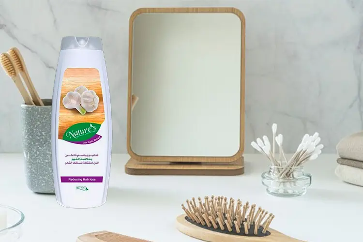 شامبو ناتشرز للشعر بخلاصة الثوم | 615 مل | Nature's